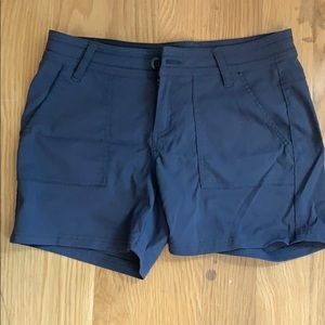 Prana Olivia shorts size 6 in coal